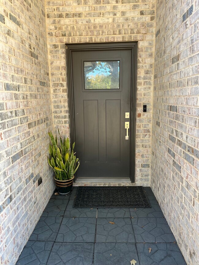 Building Photo - 223 Port Dr