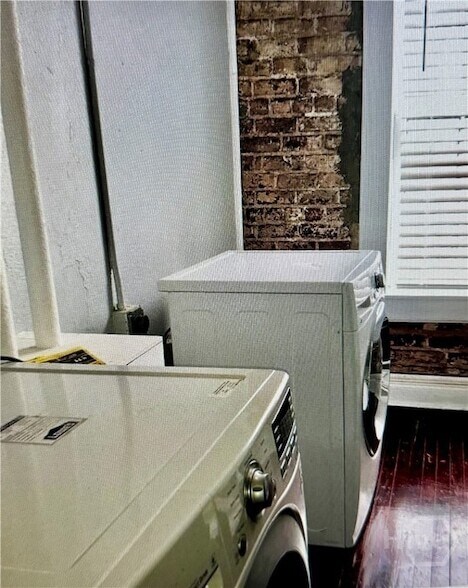 Building Photo - 41 Whitaker St