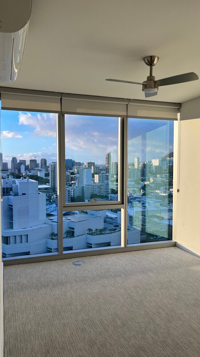 Building Photo - 1500 Rycroft St