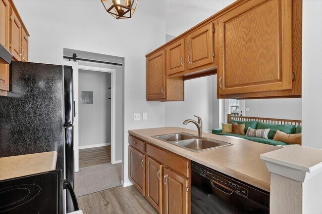 Building Photo - 4870 Foxfire Trail