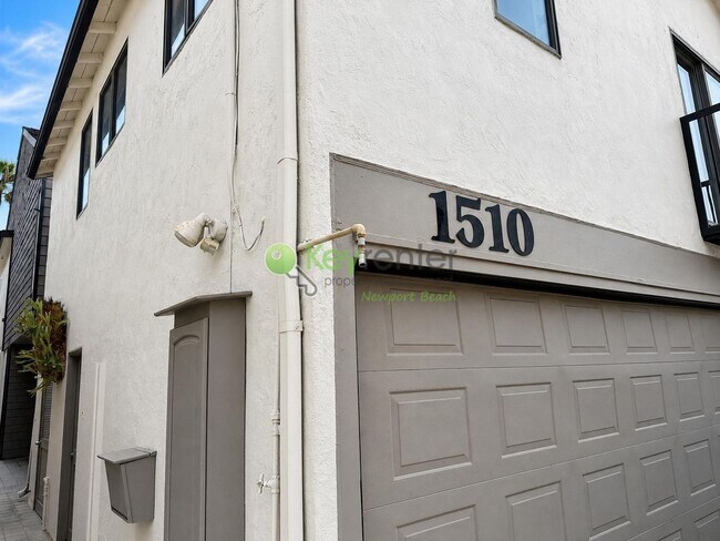 Building Photo - 1510 W Oceanfront