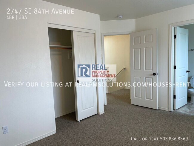 Building Photo - 2747 SE 84th Ave