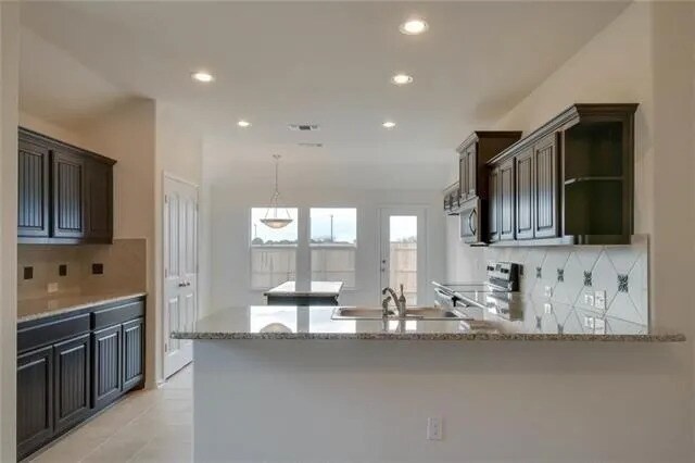 Building Photo - 10337 Kingspoint Blvd