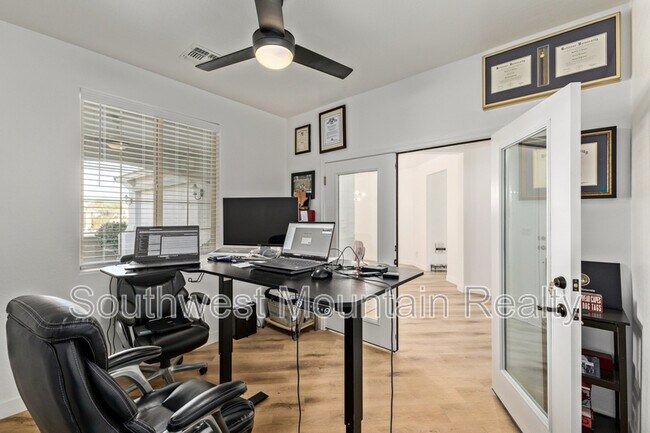 Building Photo - 17809 W Lincoln St