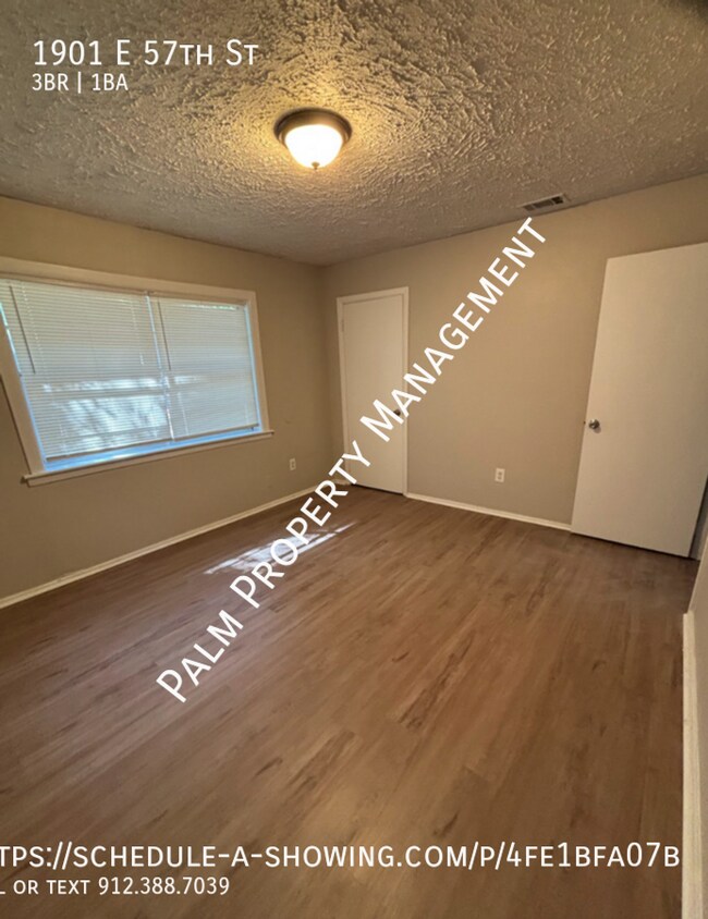 Building Photo - 1901 E 57th St