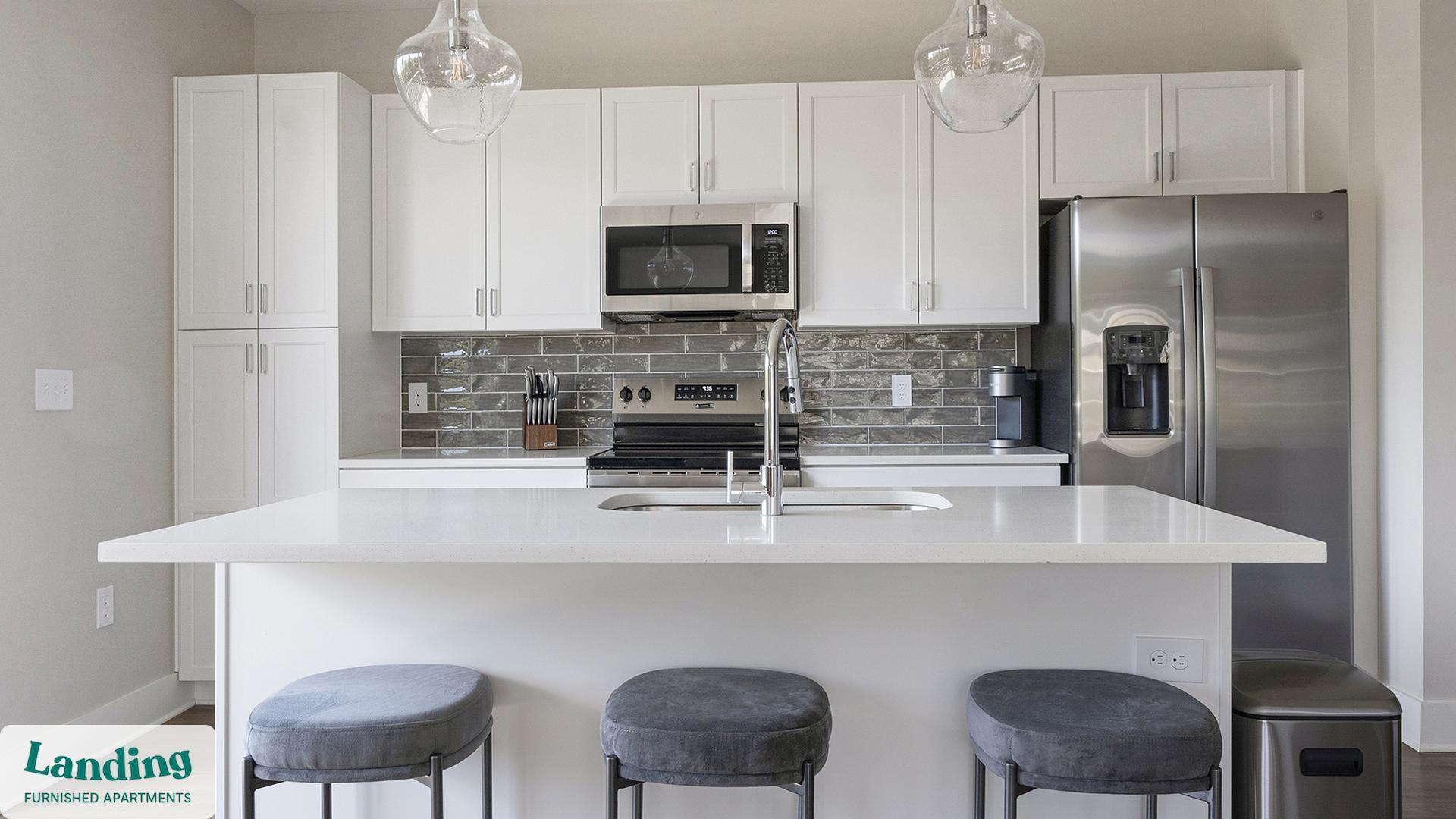 Building Photo - 1000 Forestview Dr