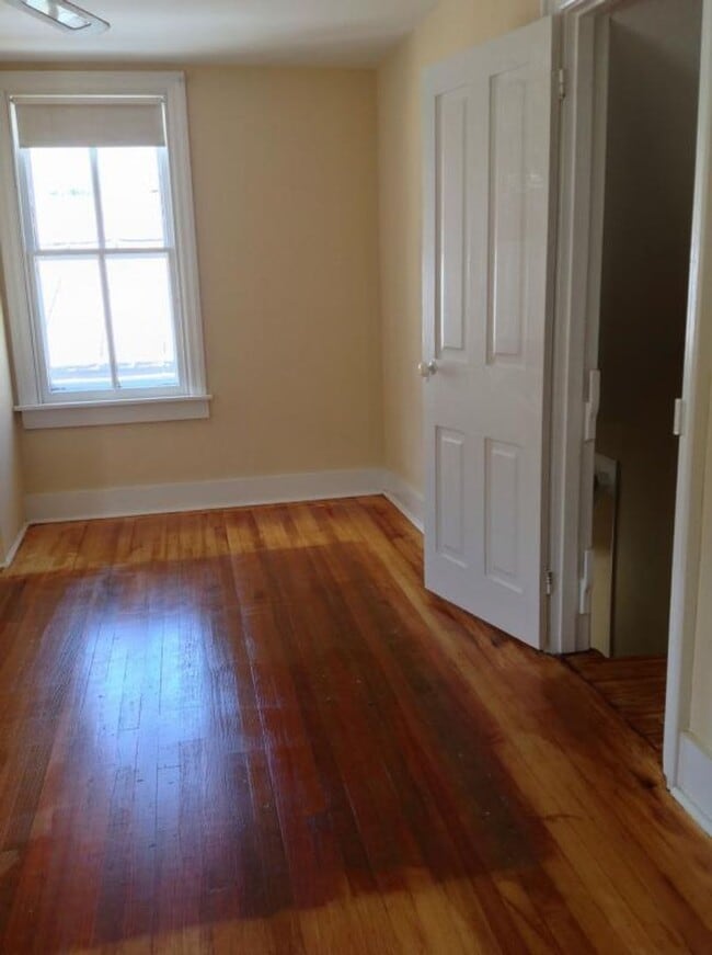 Building Photo - 29 N 5th St