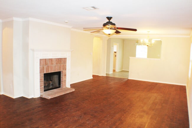 Building Photo - Great One story home in Enclave and Willow...