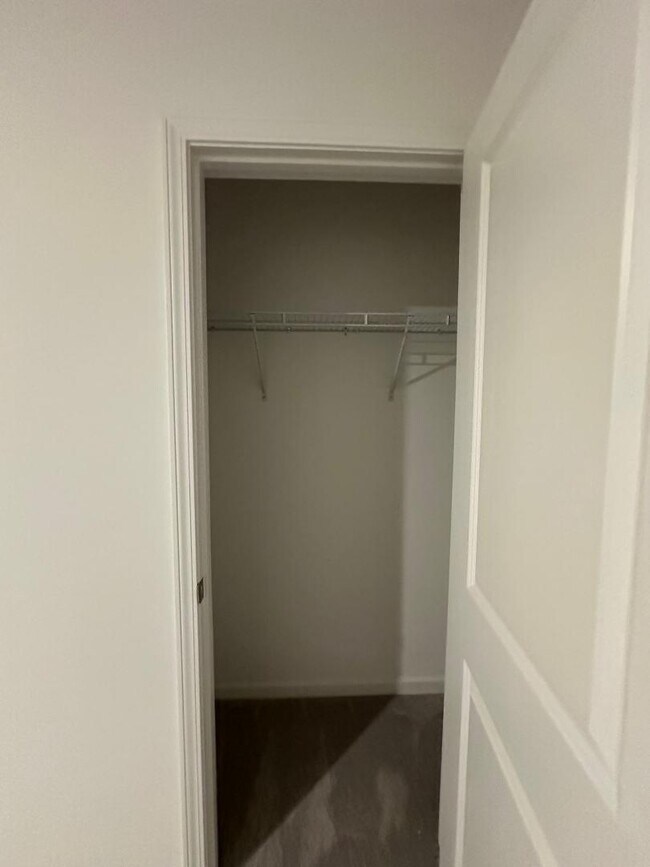 Building Photo - 2482 Van Fleet Cir