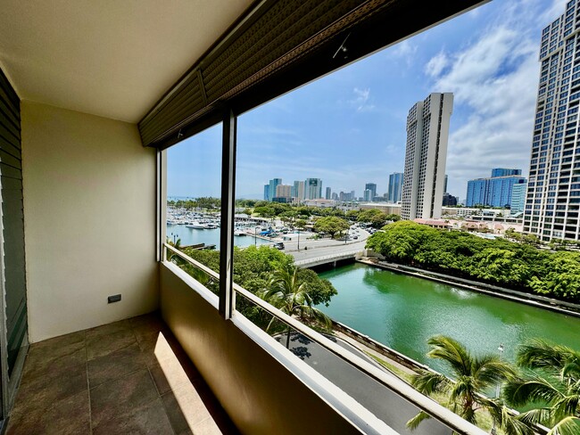 Building Photo - 1676 Ala Moana Blvd