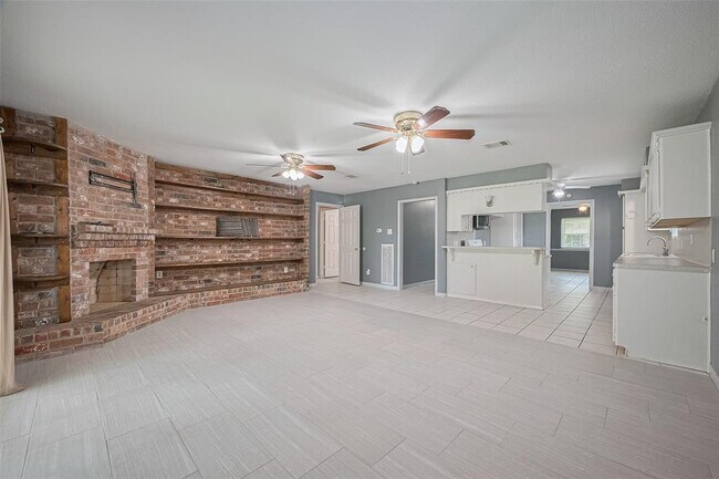 Building Photo - 9711 Mackworth Dr