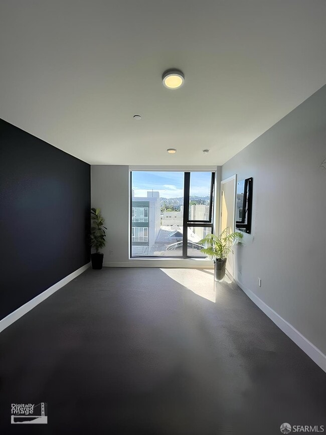 Building Photo - 230 7th St