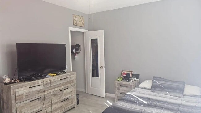 Building Photo - 1357 Sequoia Rd NW