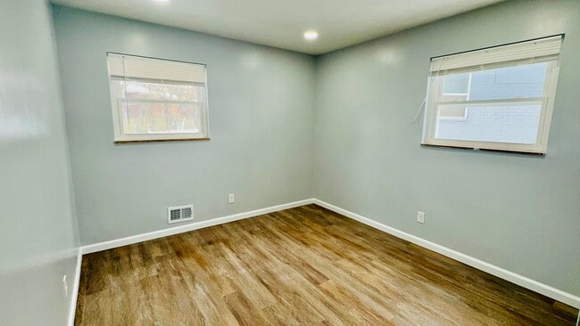 Building Photo - Freedom #2