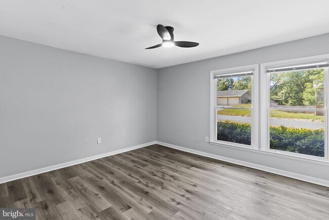 Building Photo - 2060 Red Spruce Ct