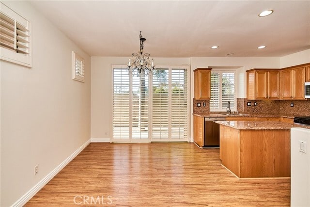 Building Photo - 24646 Maple Ln