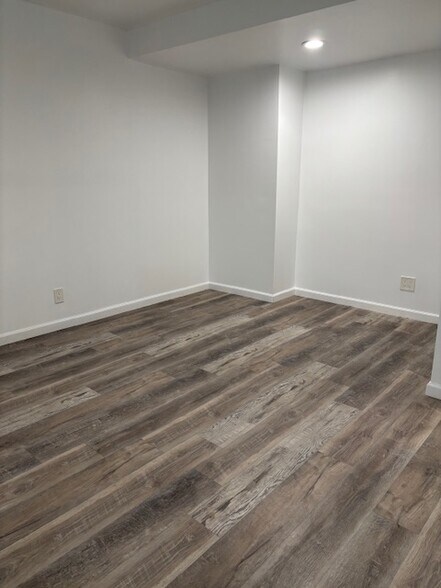 Building Photo - 3434 W 171st St