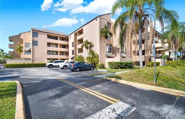 Primary Photo - 10500 SW 108th Ave