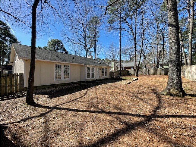 Building Photo - 7128 Calamar Dr