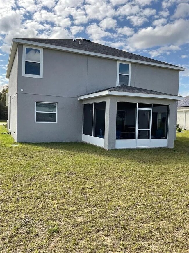 Building Photo - Summercrest 5 Bedroom, 3.5 bath