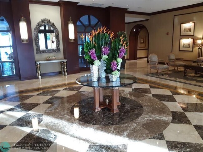 Building Photo - 4240 Galt Ocean Dr