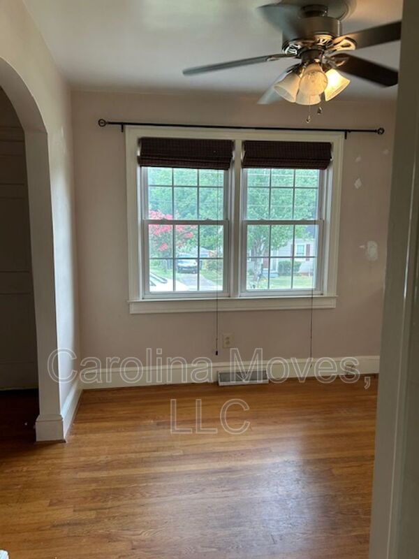 Building Photo - 114 Lenore Ave