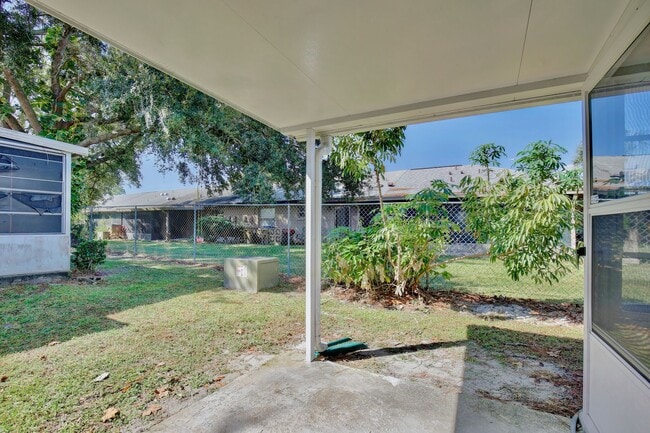 Building Photo - Beautifully Remodeled 1 bed 1 bath Villa n...