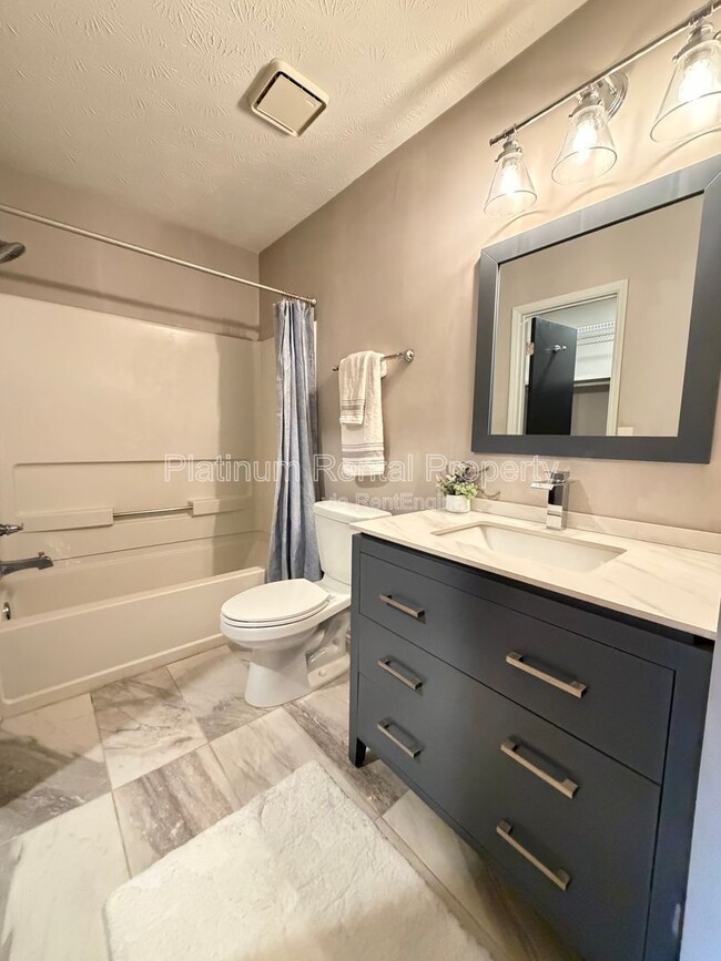 Building Photo - 2675 Wildflower Ln SW