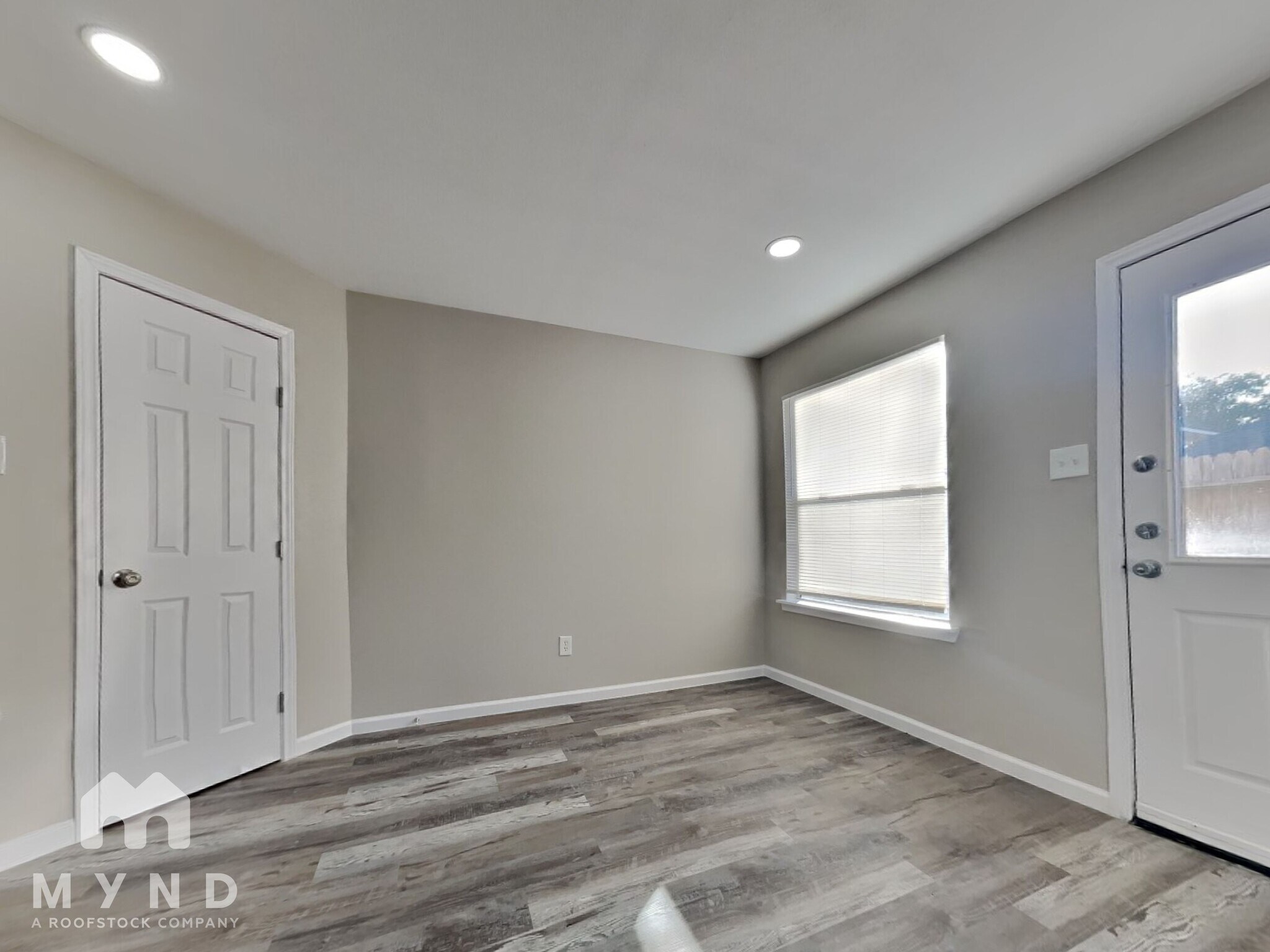 Building Photo - 6015 Barany Ct