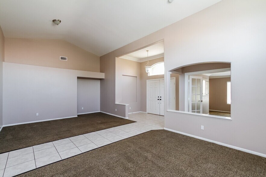 Building Photo - 1726 Sabatini Dr