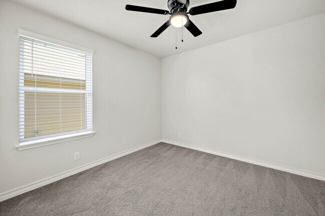 Building Photo - 5507 Stormie Keep