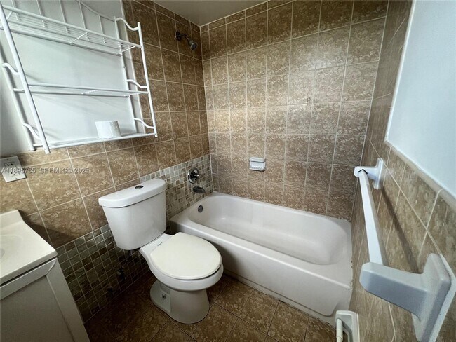 Building Photo - 4758 W Flagler St