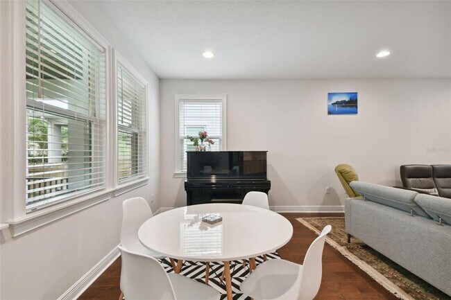 Building Photo - 5700 Interbay Blvd
