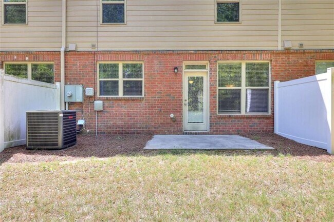 Building Photo - 3702 Brockenhurst Dr