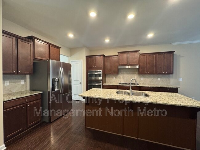 Building Photo - 837 Ivy Vine Pl