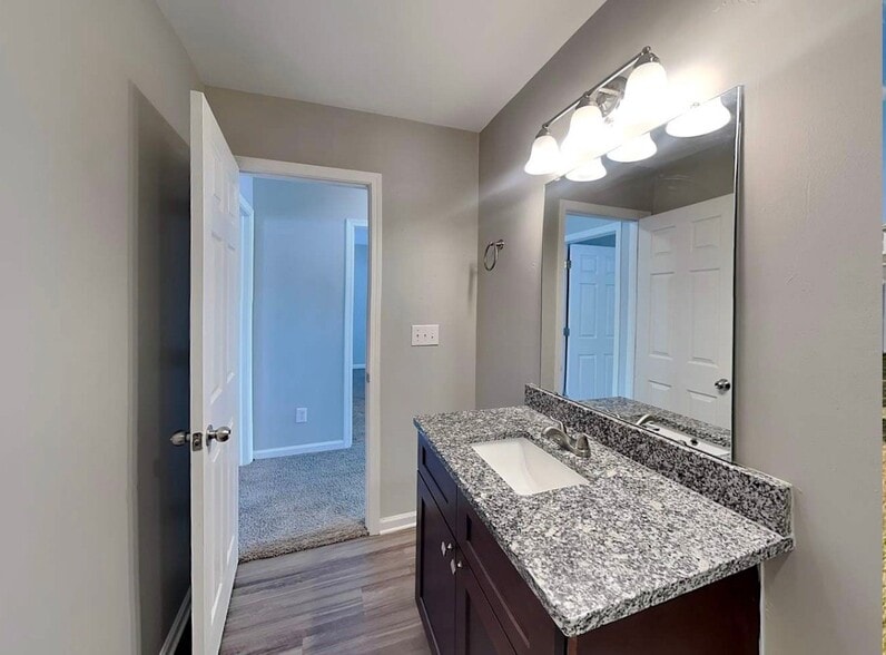 Building Photo - 516 Landis Oak Way