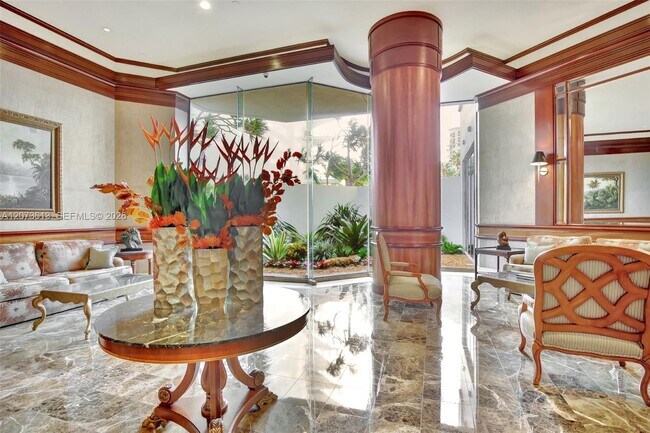 Building Photo - 20185 E Country Club Dr