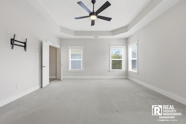 Building Photo - 236 Oak View Way