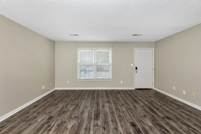 Building Photo - 8147 Oldfield Rd SW