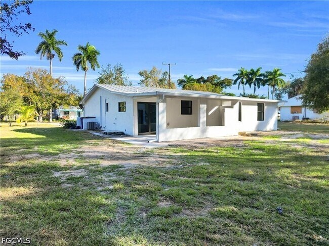 Building Photo - 356 New York Dr