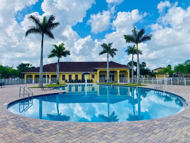 Building Photo - 9553 Seaspray Dr