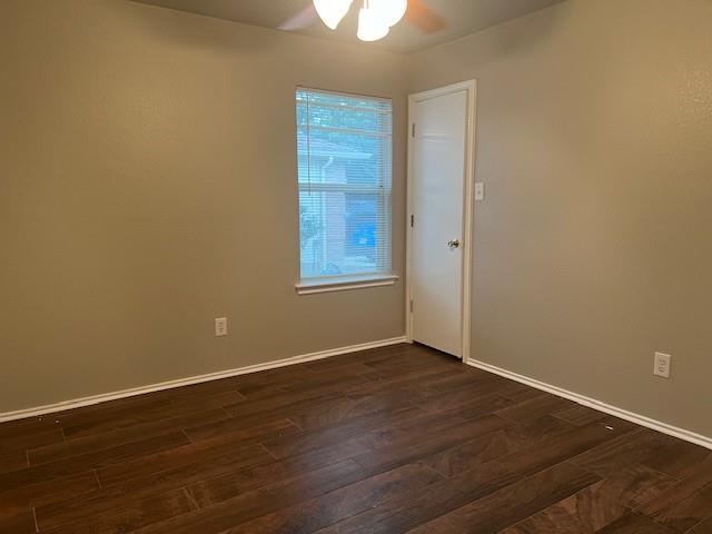 Building Photo - 331 Carriage Way