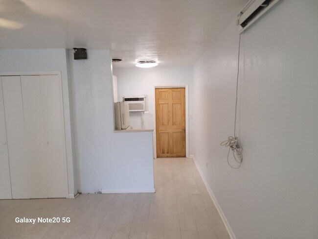 Building Photo - Martha Drive Triplex (3)