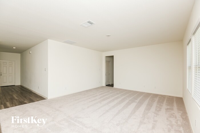 Building Photo - 8361 Stovepipe Dr