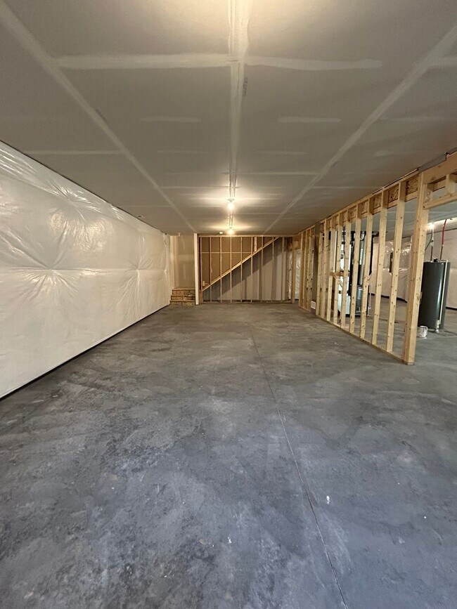 Building Photo - Your Dream Home Awaits in Gretna, NE!