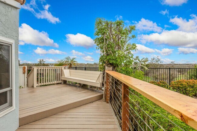 Building Photo - Stunning Home for Rent in Tierra Mesa, Sorrento Valley