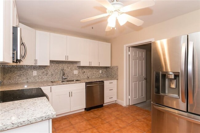 Building Photo - 2514 Sherman St