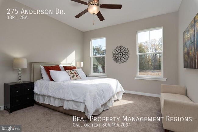 Building Photo - 275 Anderson Dr