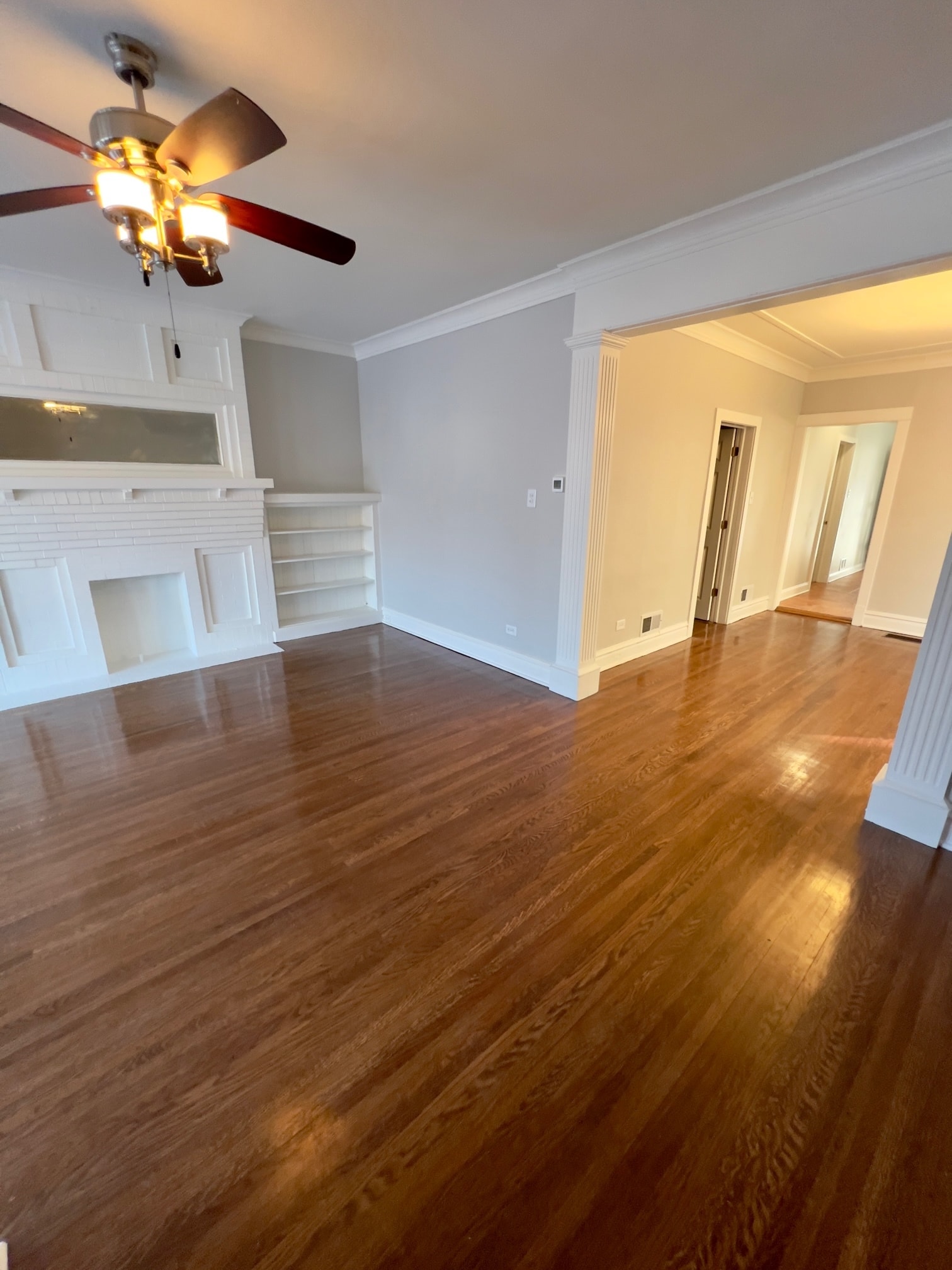 Building Photo - 4827 W Barry Ave