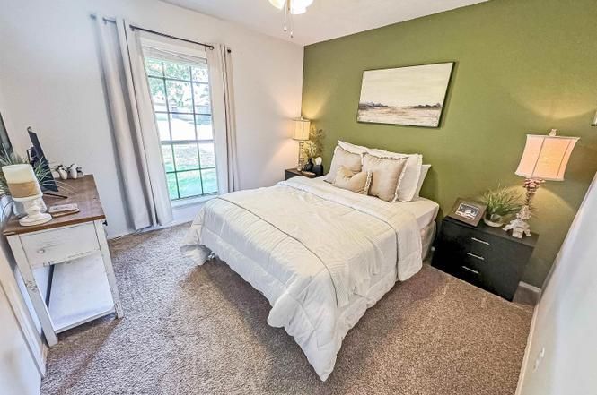 Building Photo - 1210 W Pueblo Ave